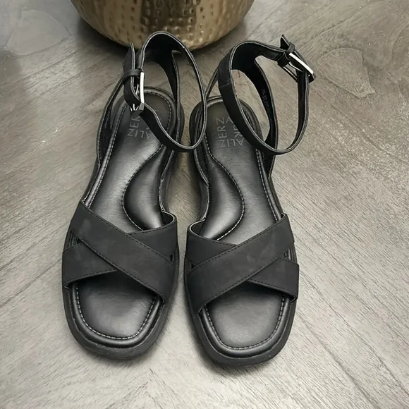 Naturalizer Jamila Flat Sandals Women's Shoes In Black Faux Nubuck