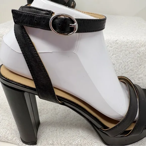 Naturalizer Mallory Ankle Strap Sandals/ Heels Black Size 9 Women’s.