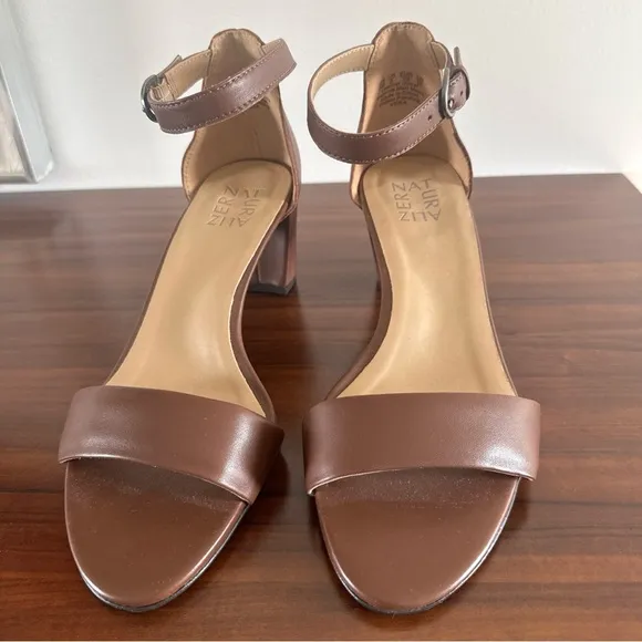 Naturalizer Women's Vera Heeled Sandal Cocoa Brown Leather 8 NWOB