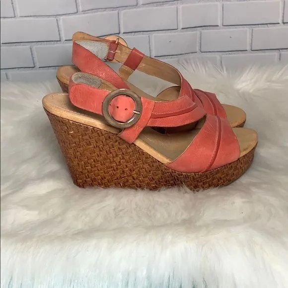 Naya Estra Salmon Leather Wedge Sandals Size 8