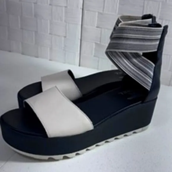 NEW! &quot;SOREL&quot; Cameron Flatform Ankle Strap Sandals, Open Toe, Black, Small Scuff
