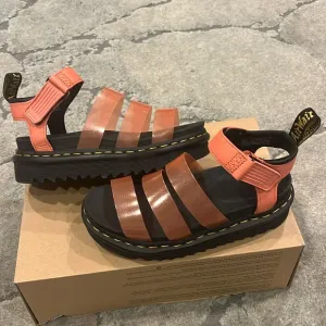 !!New Arrival!! Dr. Martens women's blaire jelly sandals