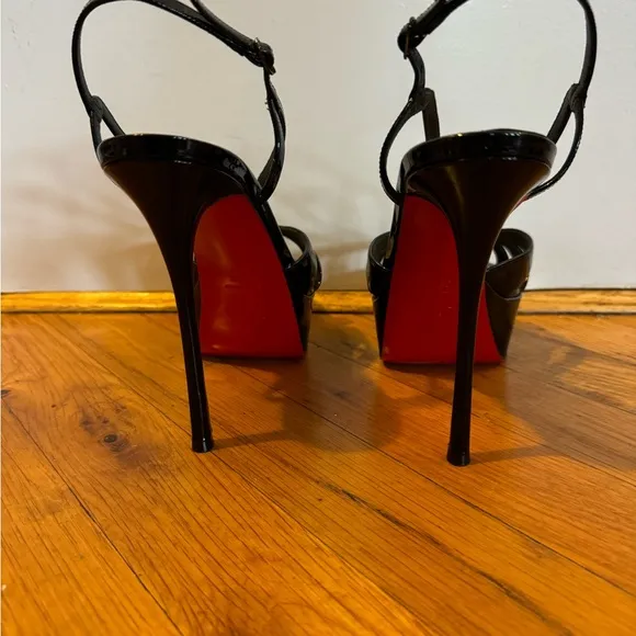New, Authentic Christian Louboutin Platform strappy slingback sandals heels