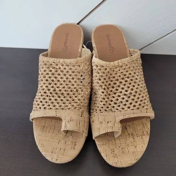 NEW Baretraps Womens Bethie Slide Natural 9.5M Wedge Sandals