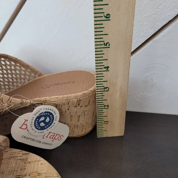 NEW Baretraps Womens Bethie Slide Natural 9.5M Wedge Sandals