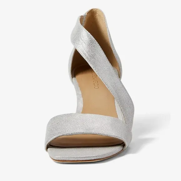 NEW Bernardo Silver Metallic Suede Leather Strappy Sandals Size 7