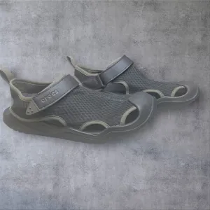 NEW Crocs Men's Swiftwater Mesh Fisherman Deck Sandals Brown Size 10