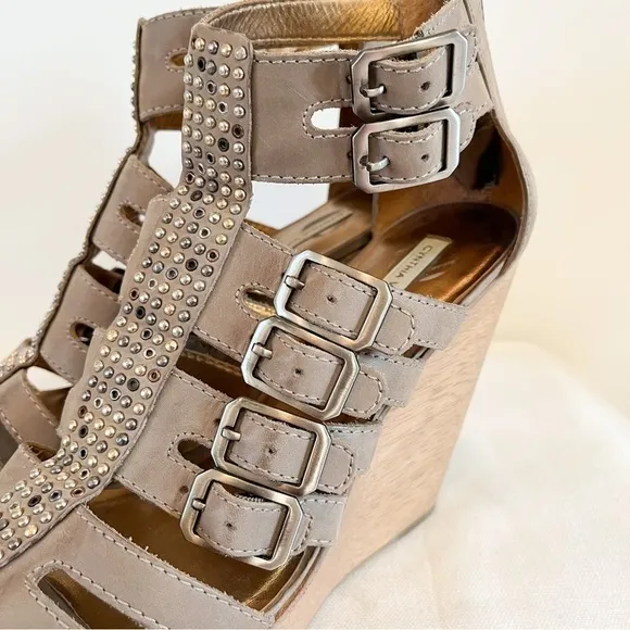 NEW Cynthia Vincent Jett Wood Wedge Sandal Size 10
