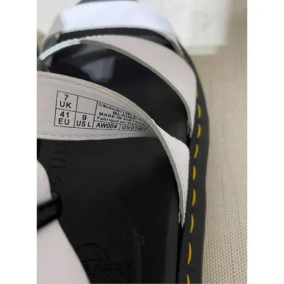 New Dr Martens BLAIRE LEATHER STRAP SANDALS Size 9 In White
