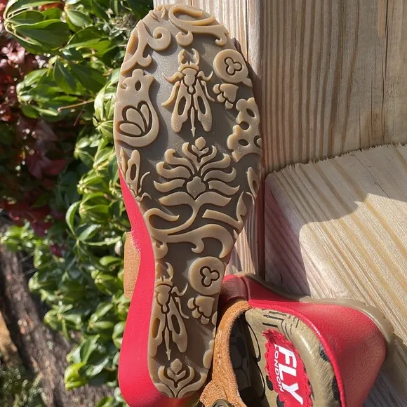 (NEW) Fly London Peep Toe Sandals