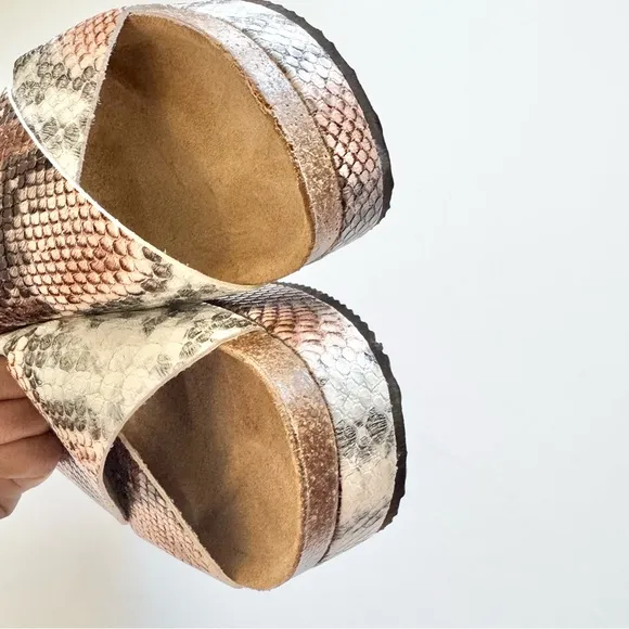 New Free People Siena Snakeskin Sidelines Slide Sandals Size 39/US9