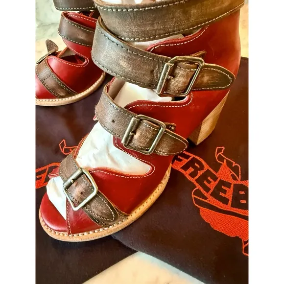 NEW FREEBIRD BY STEVEN BOND RED MULTI SANDALS BOOTIES HEELS MINT CONDITION RARE!