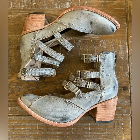 NEW Freebird Felicity Boots/Sandals, Size 10
