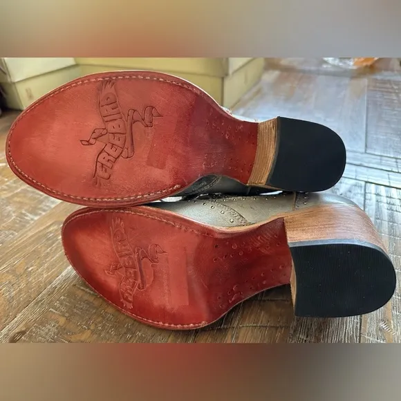 NEW Freebird Felicity Boots/Sandals, Size 10
