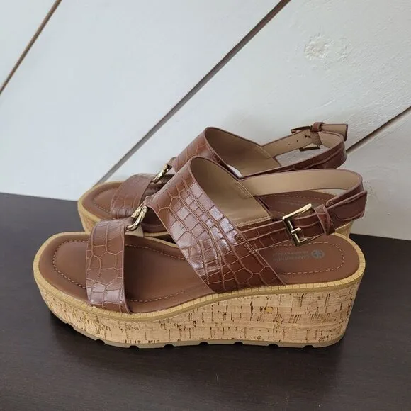 NEW Giani Bernini Harperr Memory Foam Platform  Cinnamon Croc  10 Sandals