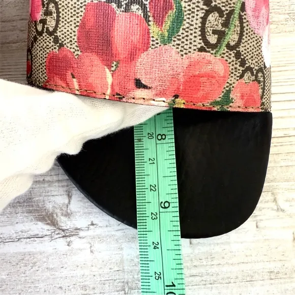 New Gucci GG Supreme Floral Bloom Rubber Pool Slide Sandals Size 36, US 6