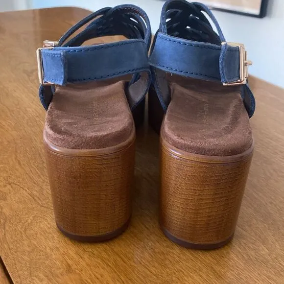 NEW House of Harlow 1960 “Georgia” sandals