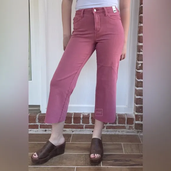 NEW! Judy Blue Denim High Waist Cropped Wide Leg Jeans Rose JB88983 with raw hem