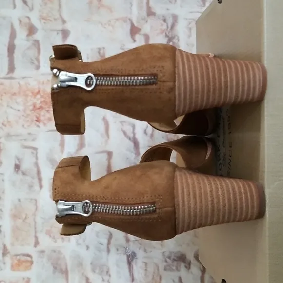 New Kork-Ease Gazanie Sandals