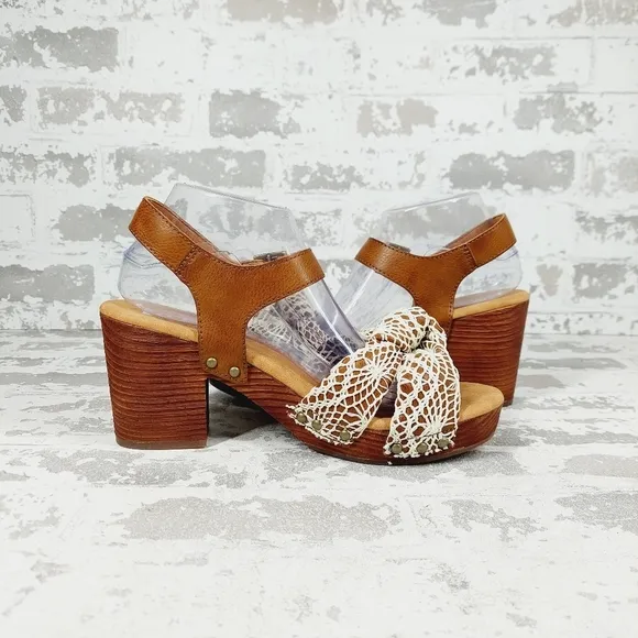 NEW Kork-Ease Natalia White/Brown Slingback Platform Crochet Sandals A541