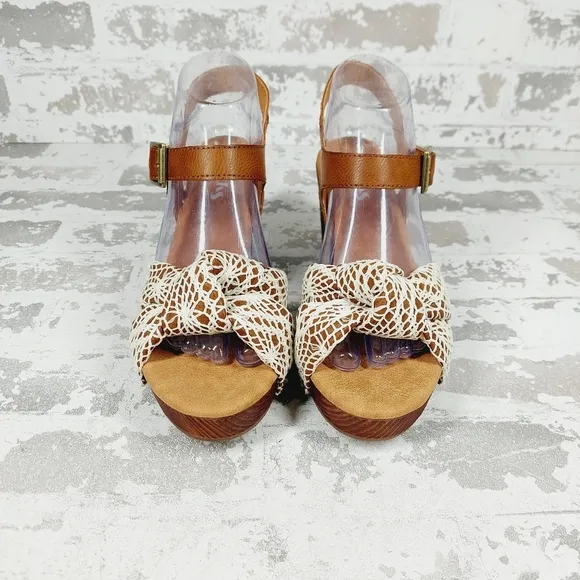 NEW Kork-Ease Natalia White/Brown Slingback Platform Crochet Sandals A541