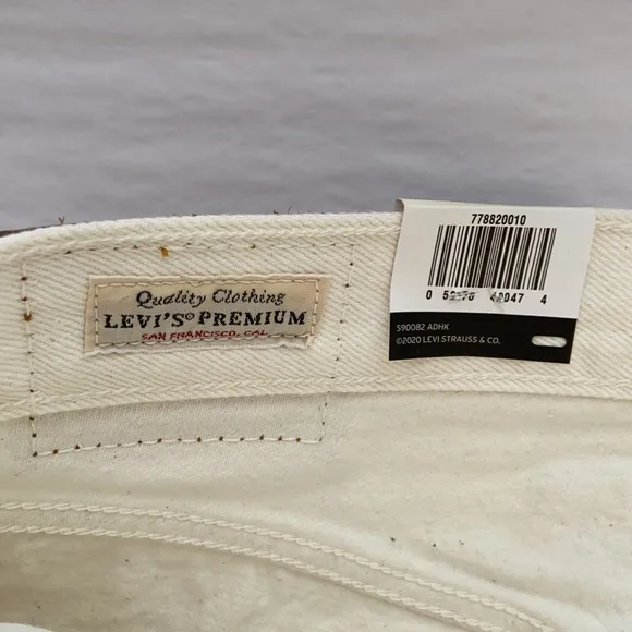 New LEVI'S High Rise Deconstructed mini Skirt