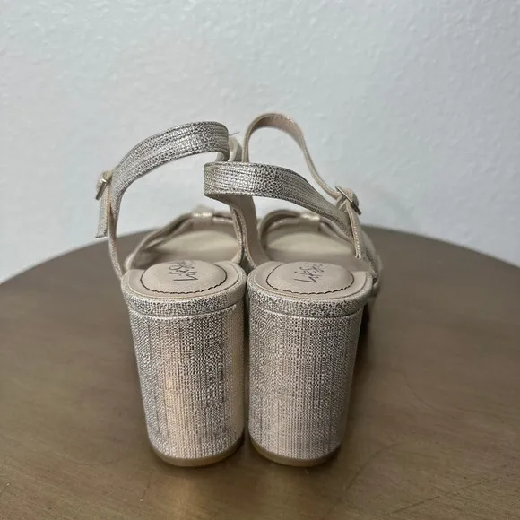 NEW LifeStride Sandals Platform Heels Slingback Lucky Vegan Leather Gold 8.5