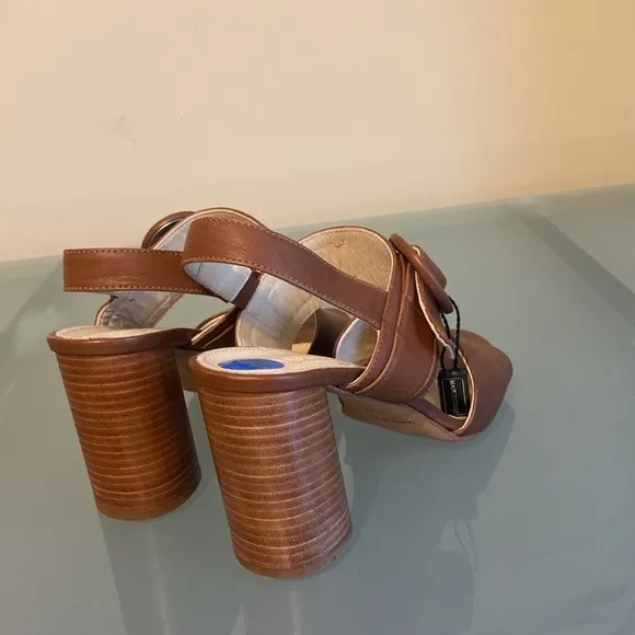NEW Made in Italy Brown Leather Block Heeled Sandals by Napoleoni Size 8