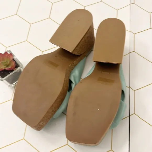 NEW Marc Fisher LTD Arlee 3 Platform Heel Sandals blue women size 9