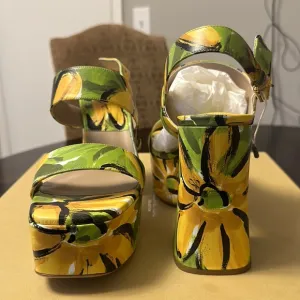 NEW Michael Kors Runway Collection Sandals