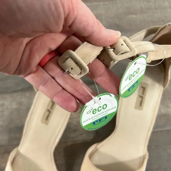 NEW Paul Green Leather Block Heel Ankle Strap Sandal