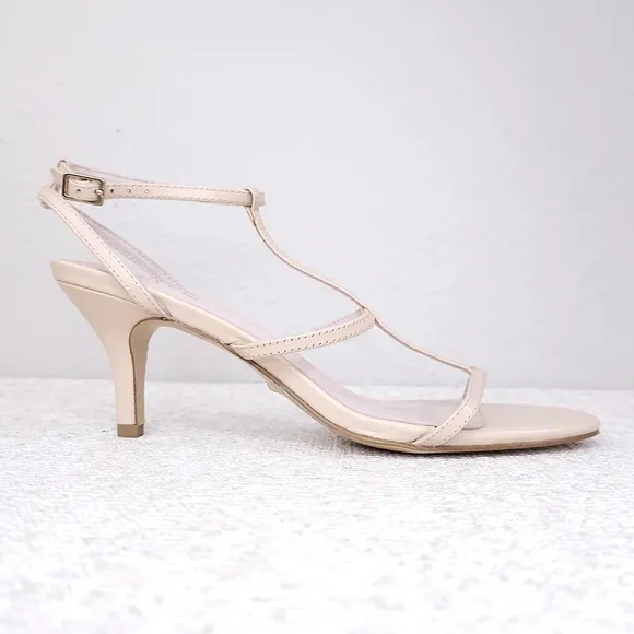 New! RAYE Nikita T-Strap Pumps