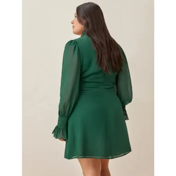 NEW Reformation Archie Mini Dress Shirred Georgette Emerald Women's Size 18