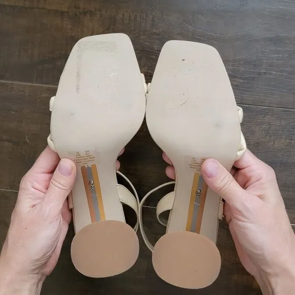 NEW Sam Edelman Kia Sandals Womens 9.5 Ivory Neutral Classic Simple Modern
