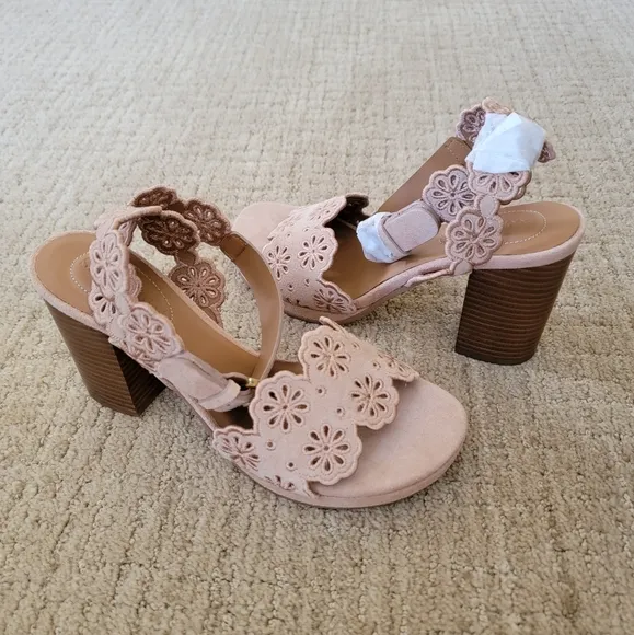 New See By Chloe Laser-Cut Floral Kristy Heeled Sandals in Tan, Size 36