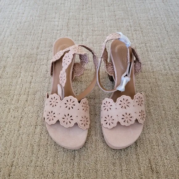 New See By Chloe Laser-Cut Floral Kristy Heeled Sandals in Tan, Size 36