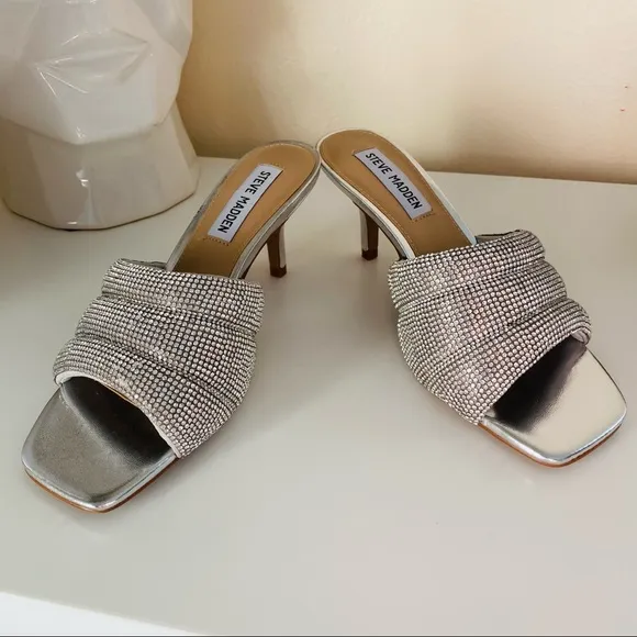 New Steve Madden Embellished silver slide Sandals
