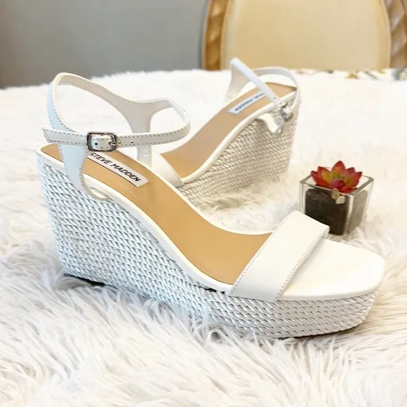 NEW Steve Madden Tory White Platform Wedge Strappy sandals women size 9
