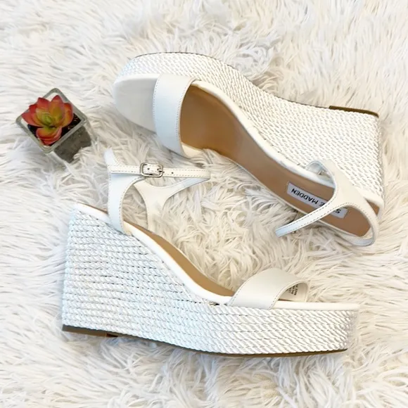 NEW Steve Madden Tory White Platform Wedge Strappy sandals women size 9