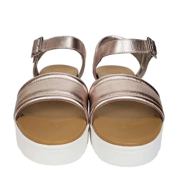 New Ugg womens Zayne ankle strap leather platform sandals rose gold metallic