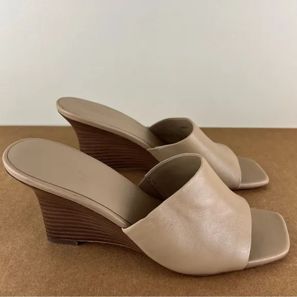 NEW VINCE BEIGE LEATHER WEDGE SANDALS