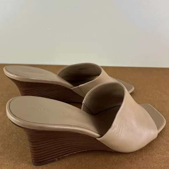 NEW VINCE BEIGE LEATHER WEDGE SANDALS