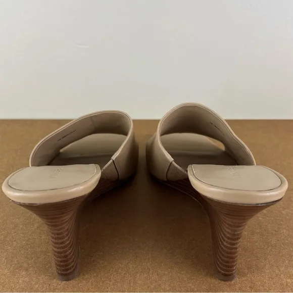 NEW VINCE BEIGE LEATHER WEDGE SANDALS