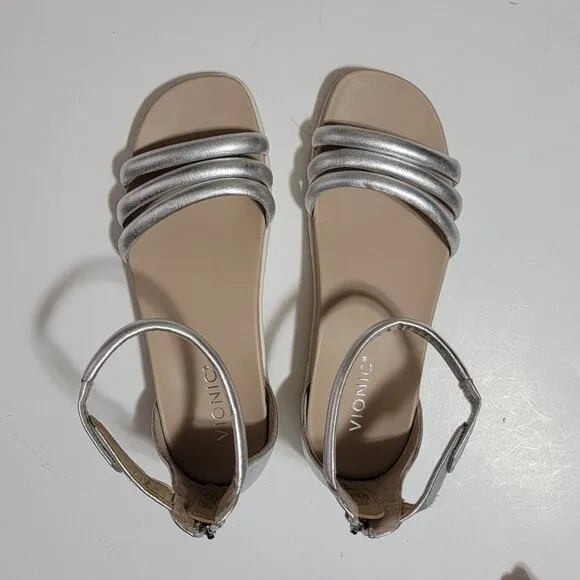 NEW Vionic Laurel Sandals Womens 9 Metallic Silver Comfort Arch Support Casual