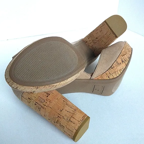 New w/o Box Sun   Stone Reeta Block Heel Ankle Strap Platform Dress Sandal Sz 9