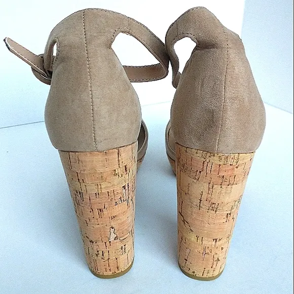New w/o Box Sun   Stone Reeta Block Heel Ankle Strap Platform Dress Sandal Sz 9