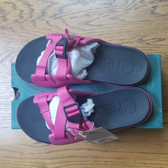 NIB Chaco Chillos Slide Sandal In Magenta Kids Size 5