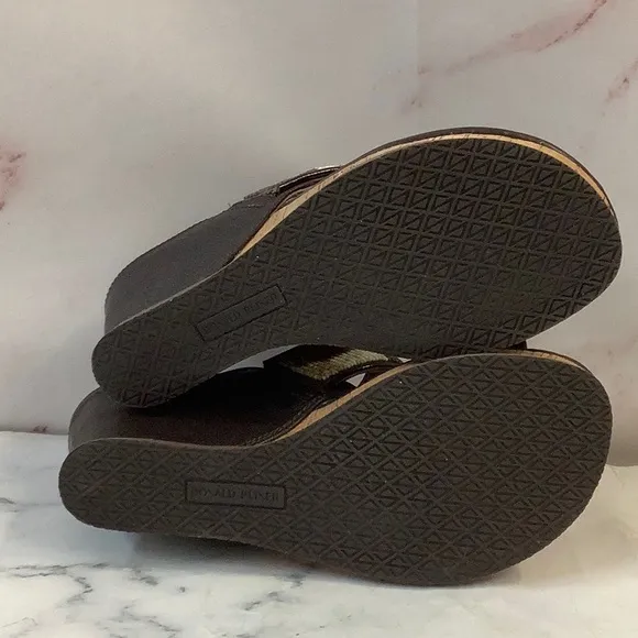 NIB Donald Pliner Women's Beaded Wedge Sandals Size 6