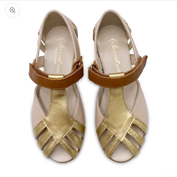 NIB Made in Spain Sonatina open toe  t bar Maryjane sandals super soft leather