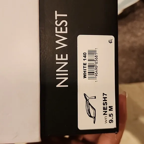 🤍NIB🤍 Nine West slip on dress sandals white with rhinestones 9.5